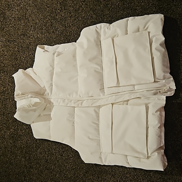 GARAGE Winter Puffer Vest - Picture 4 of 4